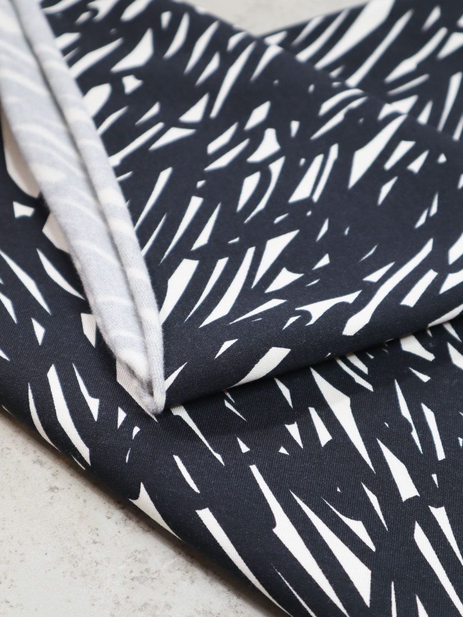meet MILK • Sava Sweat Sketchy • black