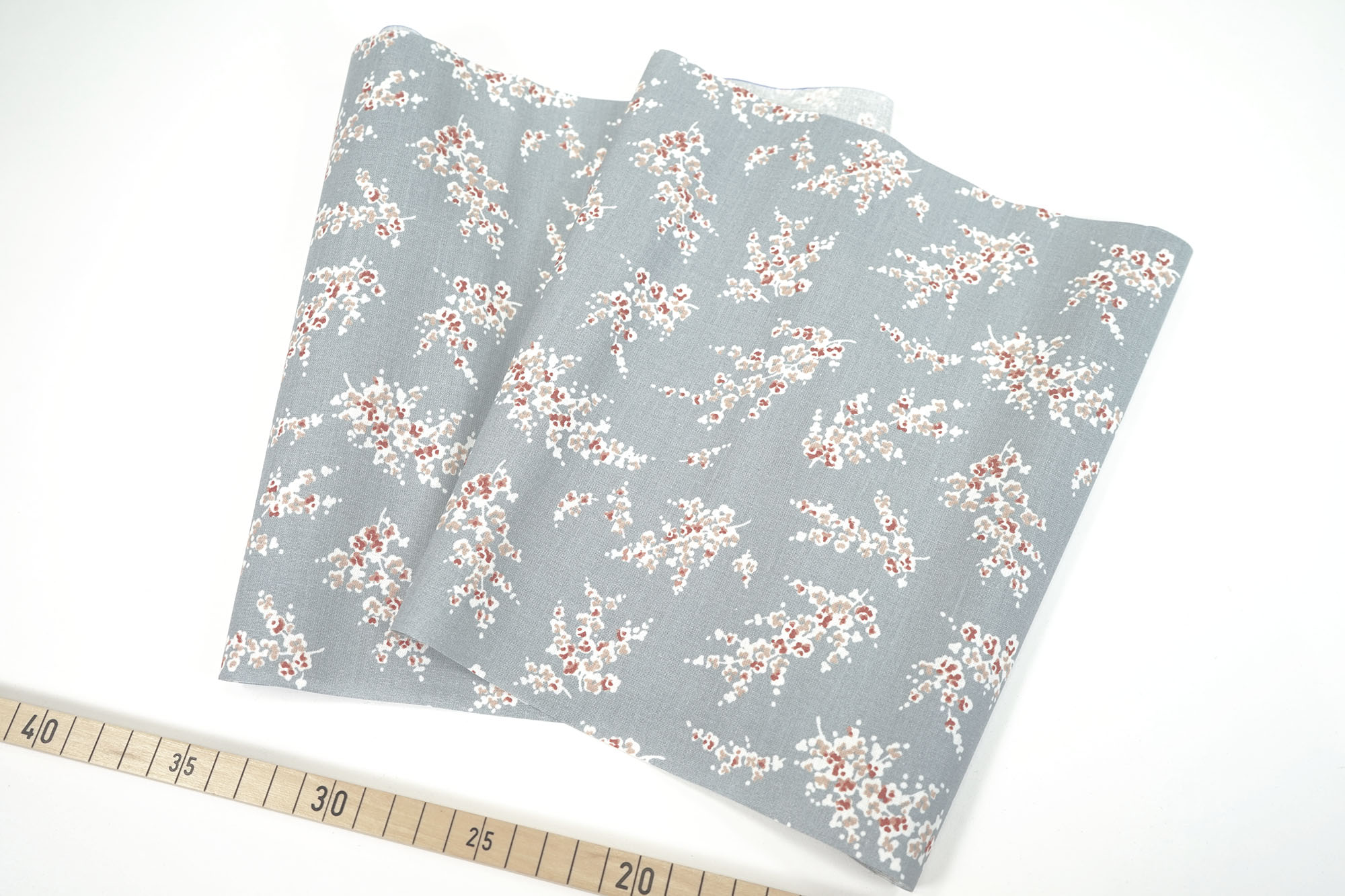 Wachstuch • Beschichtete Baumwolle • Wisteria Dusty Blue • matt • Au Maison