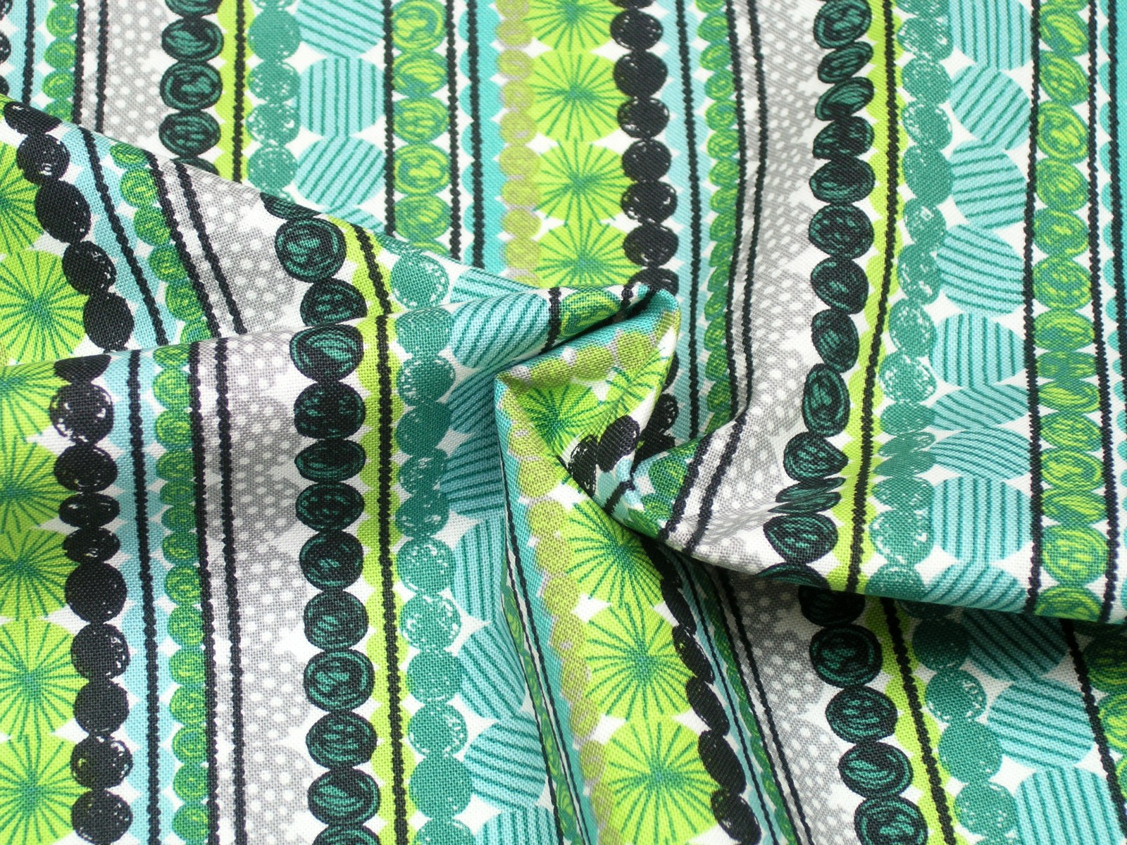 Blend Fabrics Cool Yule Dot Garland Green