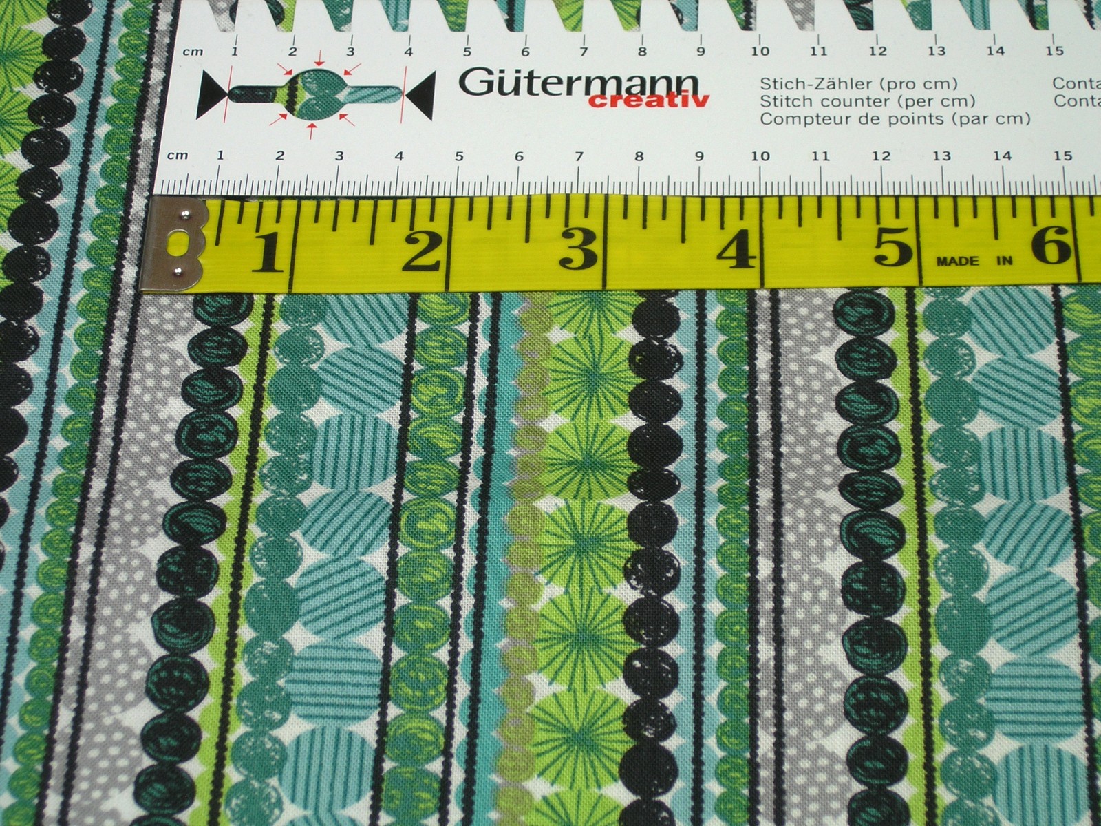 Blend Fabrics Cool Yule Dot Garland Green