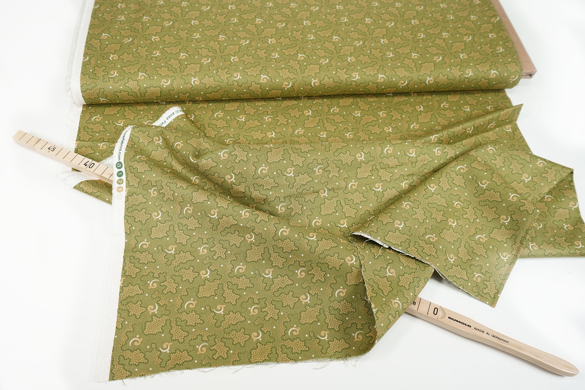 andover • Gingerlily • Mossy • Moss • Renee Nanneman