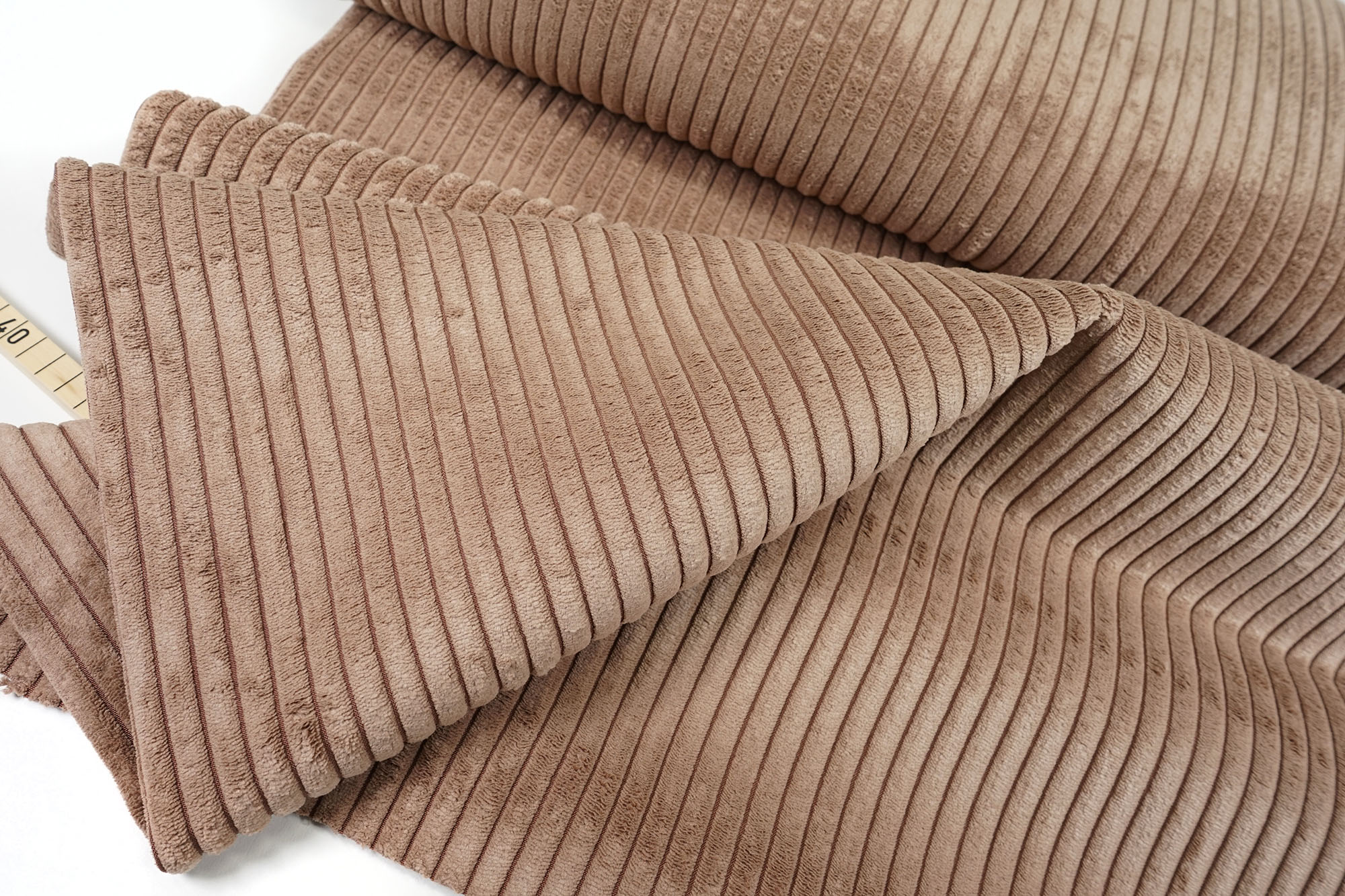 Breitcord • Cord Samt • Wanja • beige