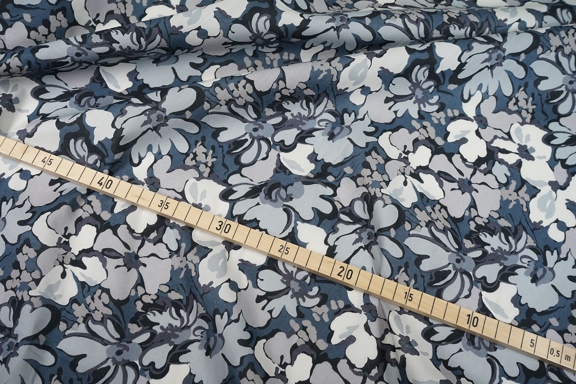 Liberty Fabrics • Alison Lewis • Tana Lawn™ Cotton
