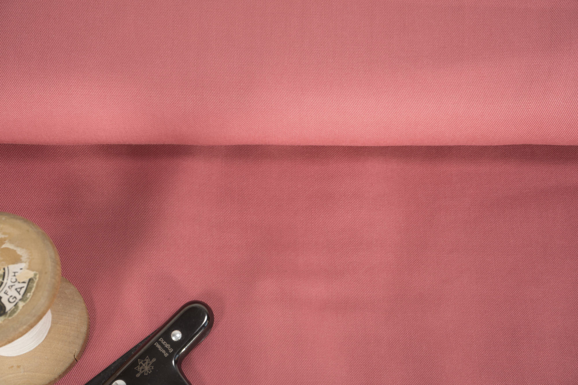 meetMILK Twill medium rouge