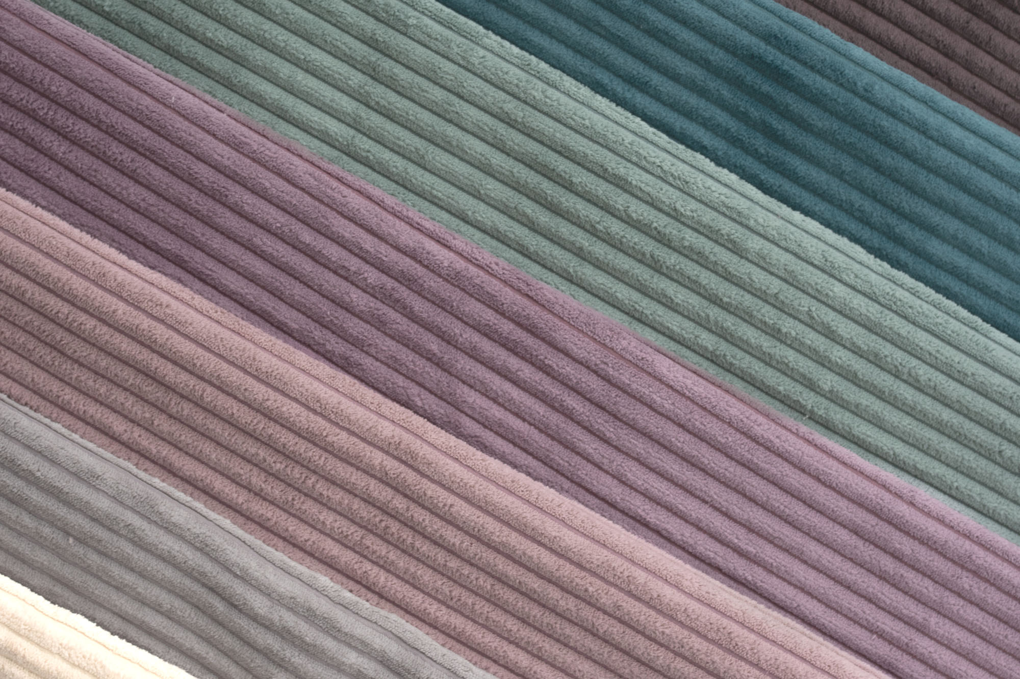 Breitcord • Cord Samt • Wanja • rauchblau