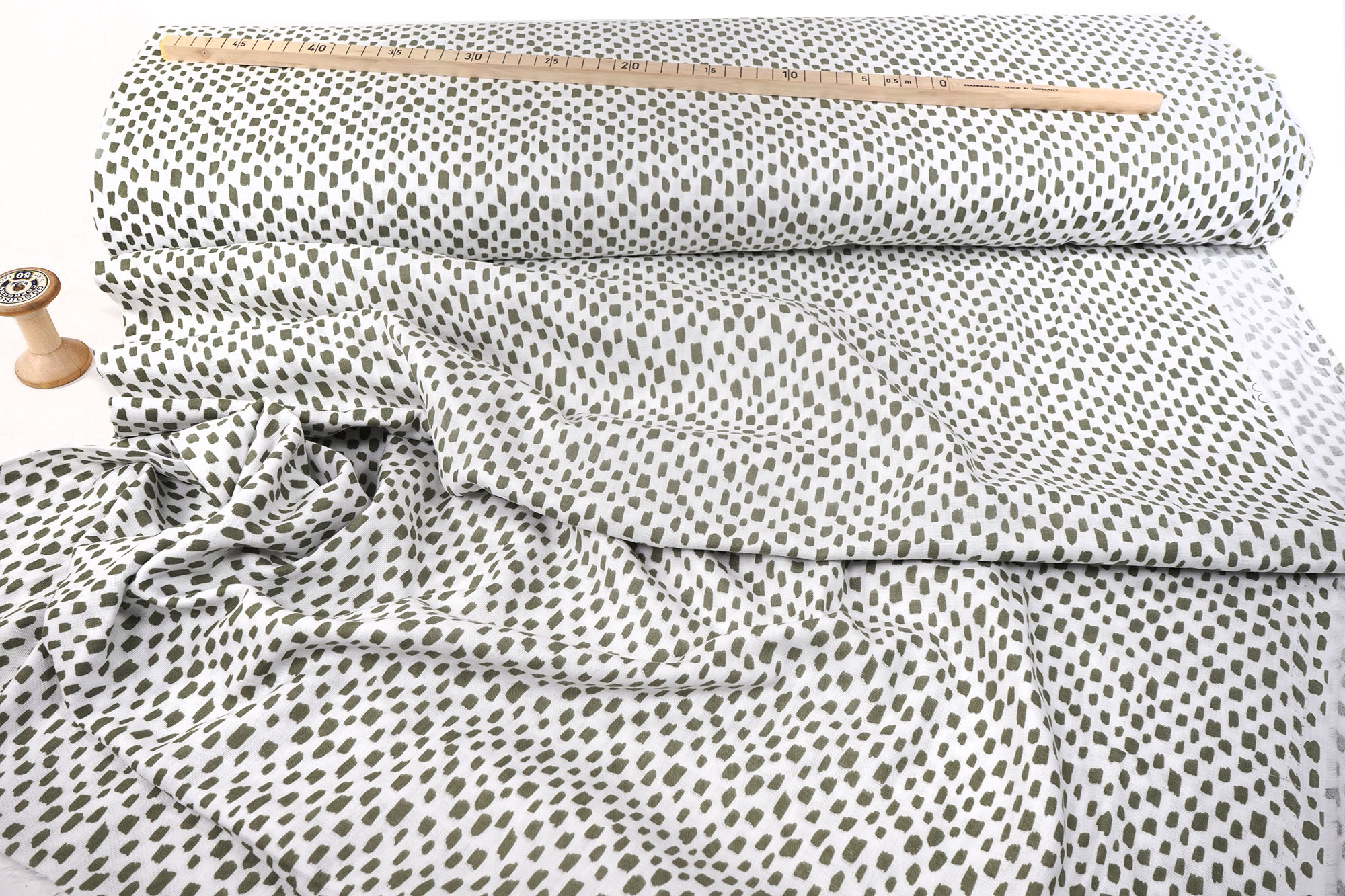 Bio-Musselin Double Gauze squares oliv auf weiß