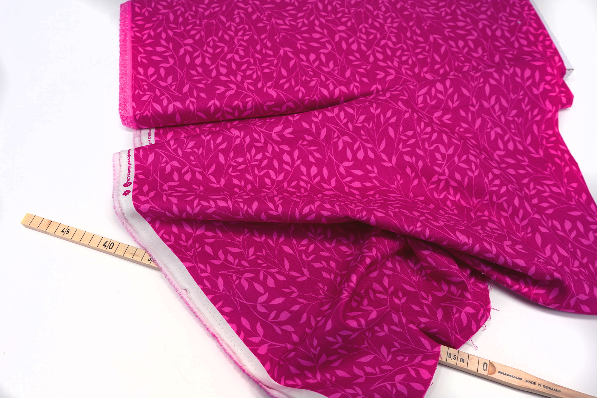makower • Color Me Pretty • Meadow • Magenta
