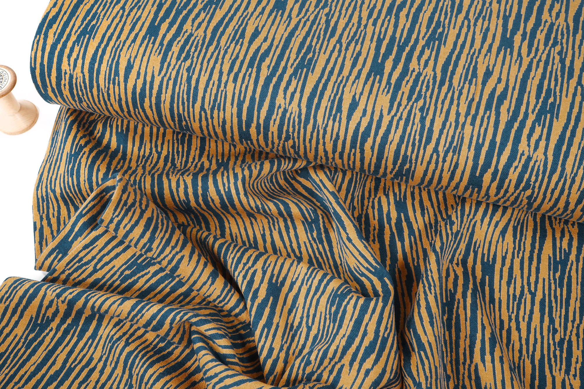 Organic Bark Jacquard mind the MAKER dry mustard/ocean