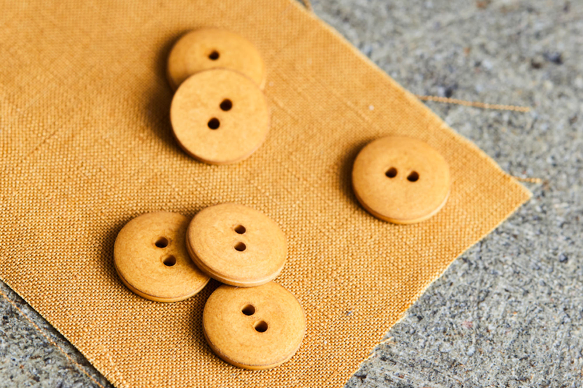 Knopf • Curb Cotton Button • mind the MAKER • 18 mm • dry mustard