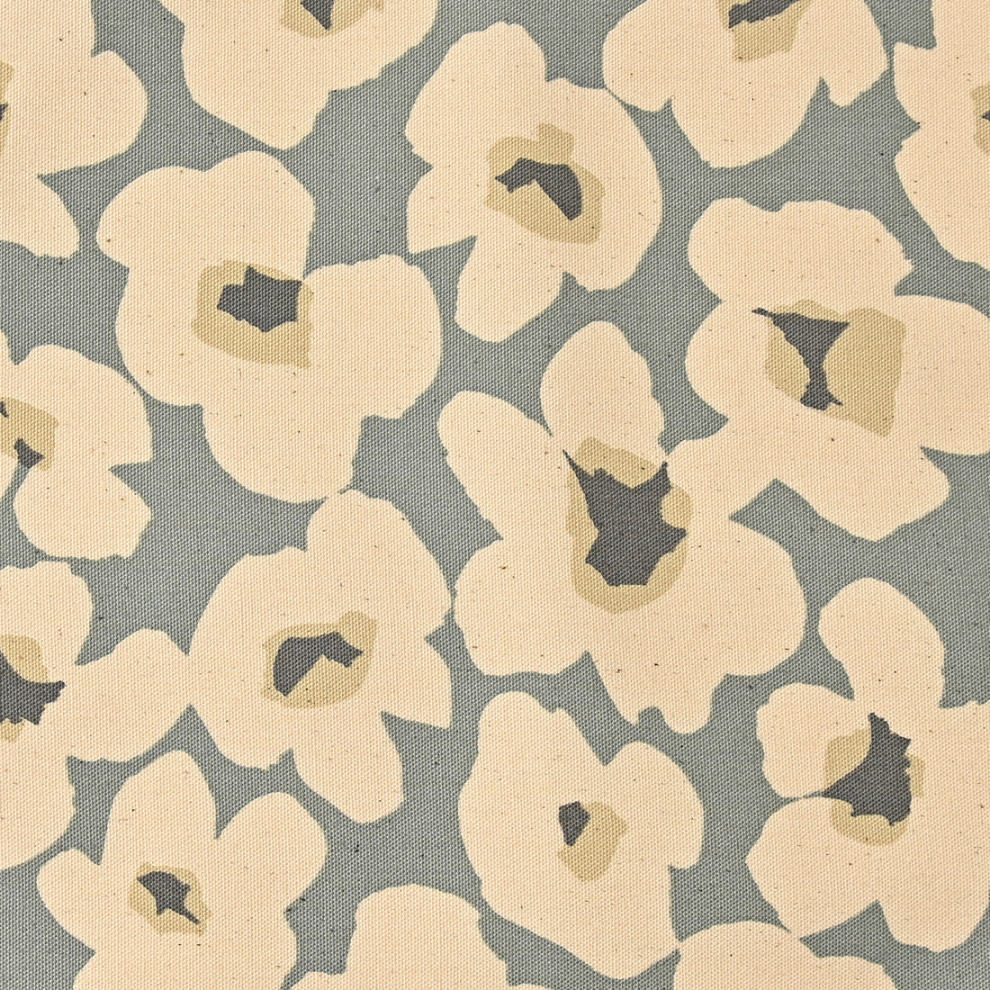 KOKKA • Linnea Flower • Oxford Fabric • Cream on Steel