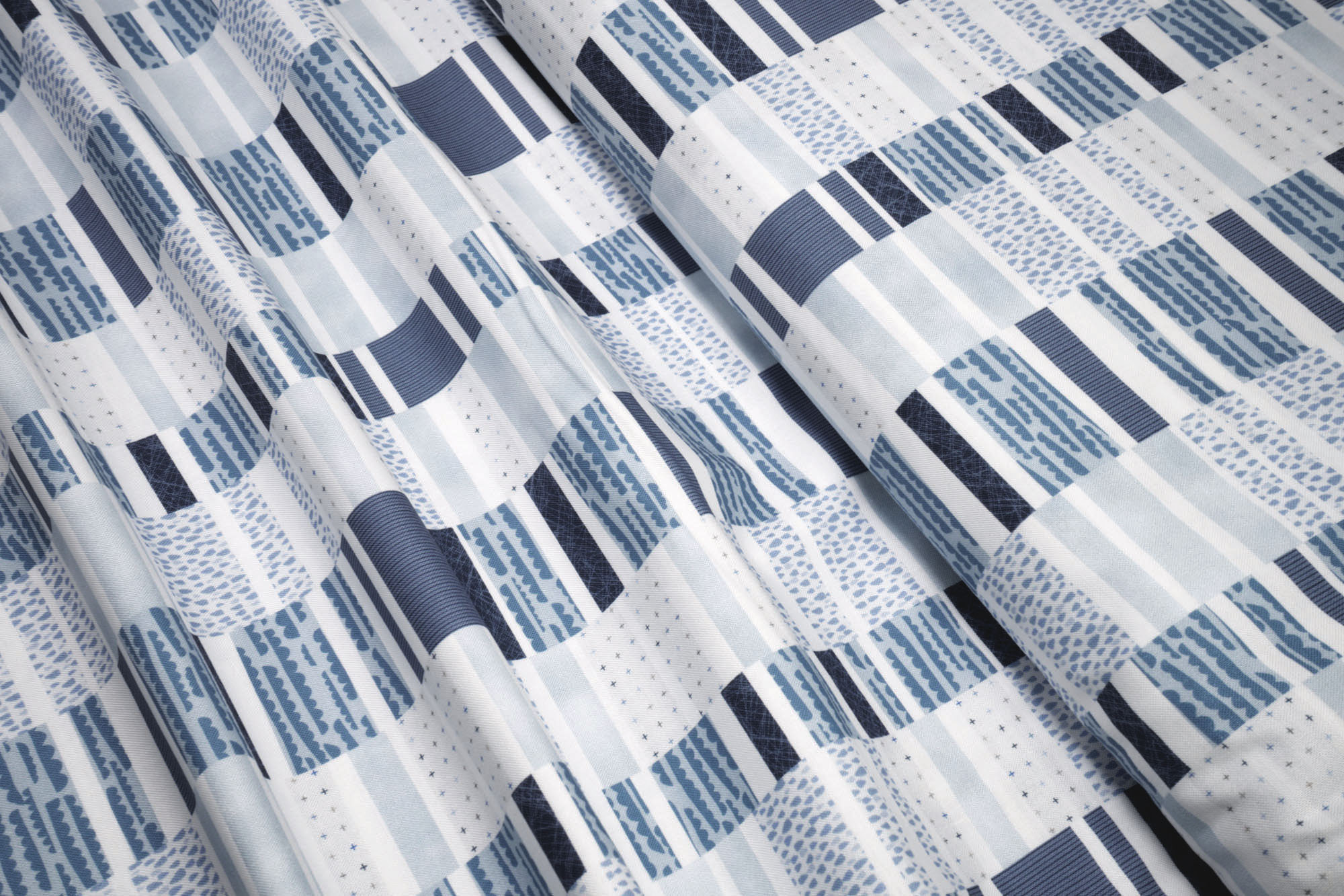 Emmie K Lou Lou indigo AHKD 17709 62 for Robert Kaufman