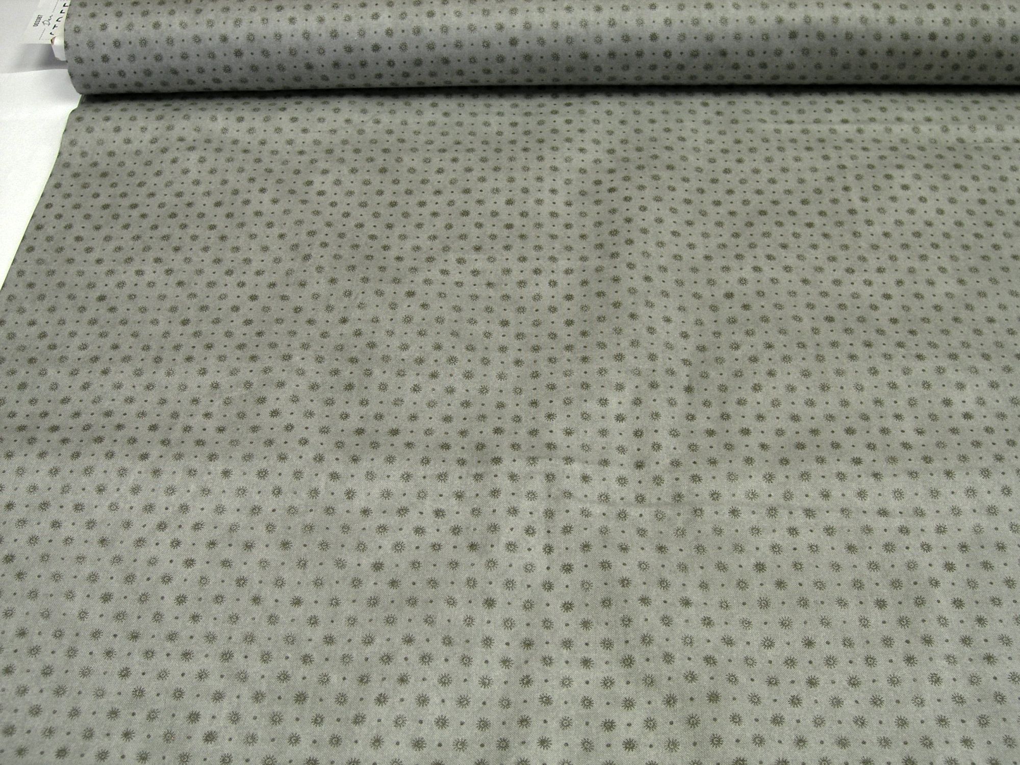 QT Santoro Mirabelle Curiosity Set Dots in Gray