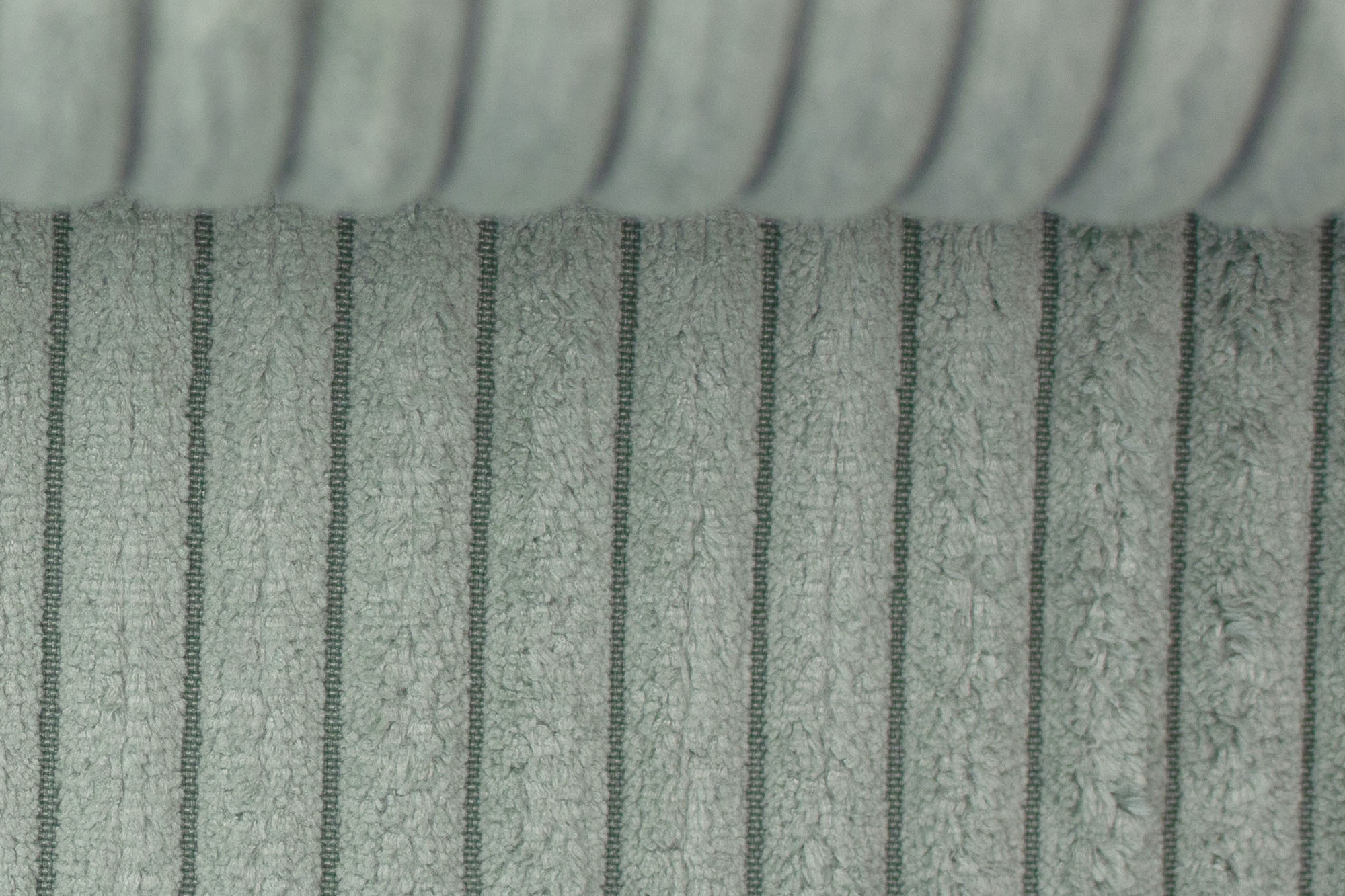 Breitcord • Cord Samt • Wanja • mint