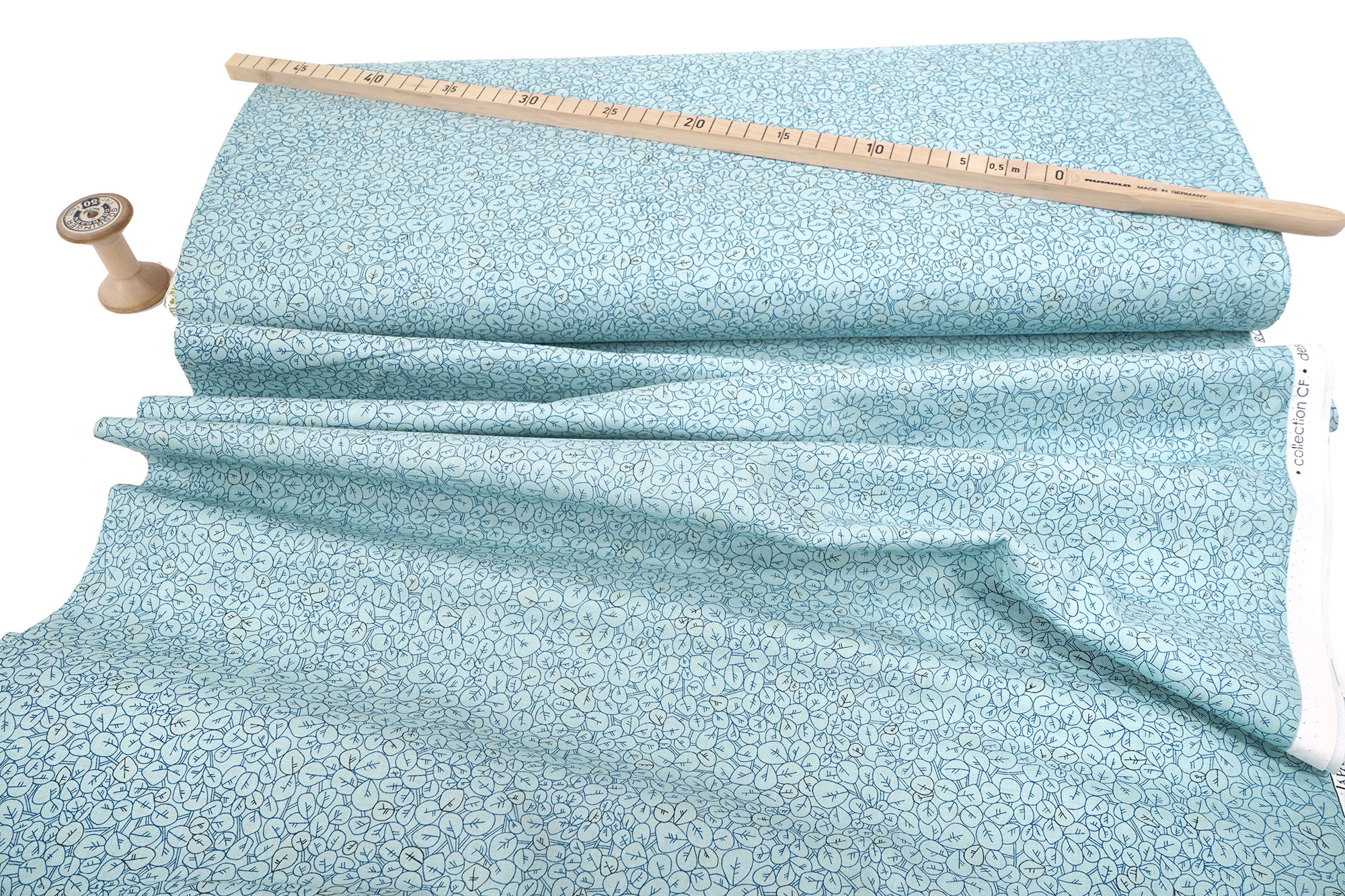 Robert Kaufman collection CF Fog by Carolyn Friedlander • blau