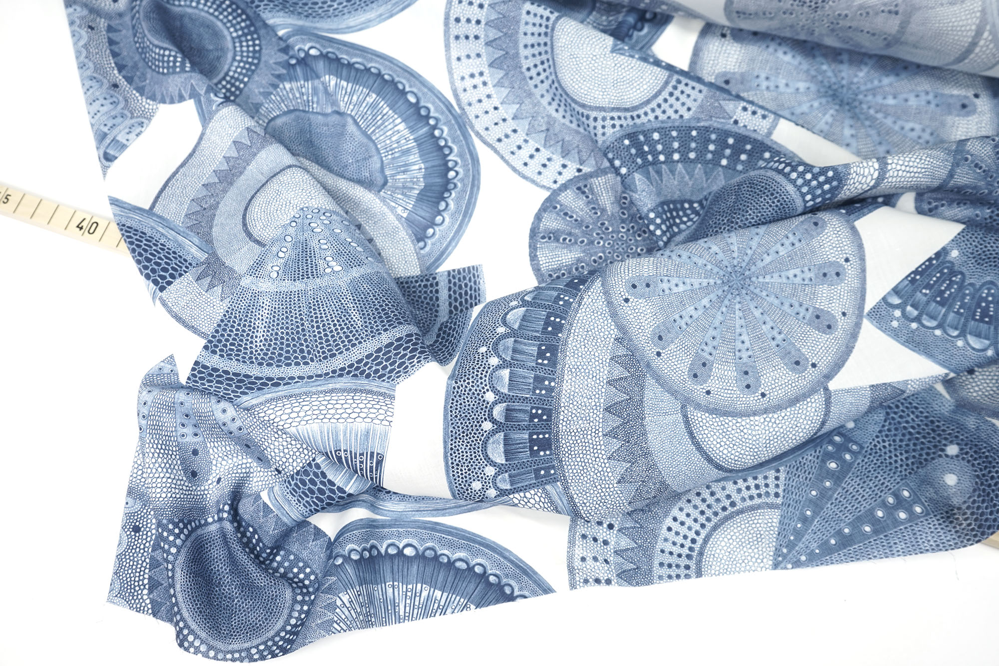 Liberty Fabrics • Microscopic Floral • Tana Lawn™ Cotton