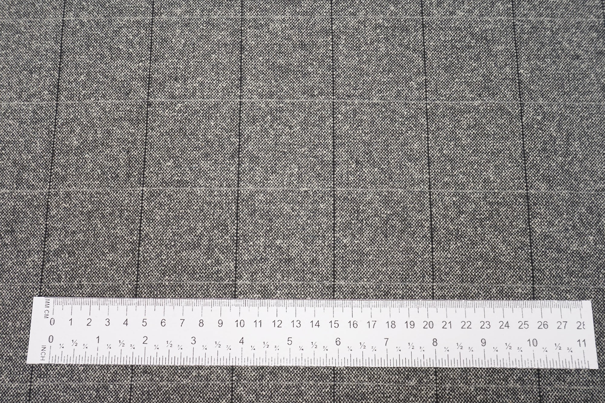Tweed Alessio grau made in Italy