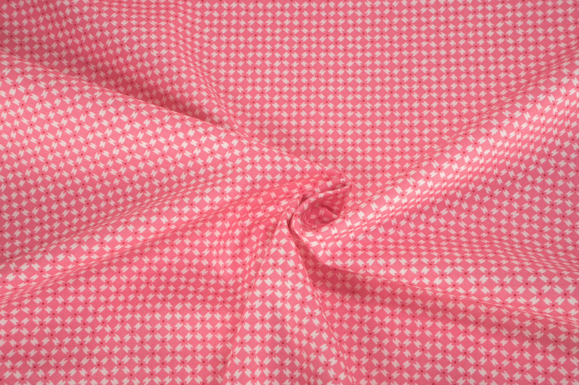 Andover Strawberry Jam Dainty Diamonds pink 2 9368R