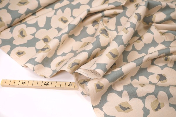 KOKKA • Linnea Flower • Oxford Fabric • Cream on Steel